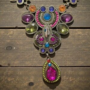 Gorgeous Vintage Statement Necklace